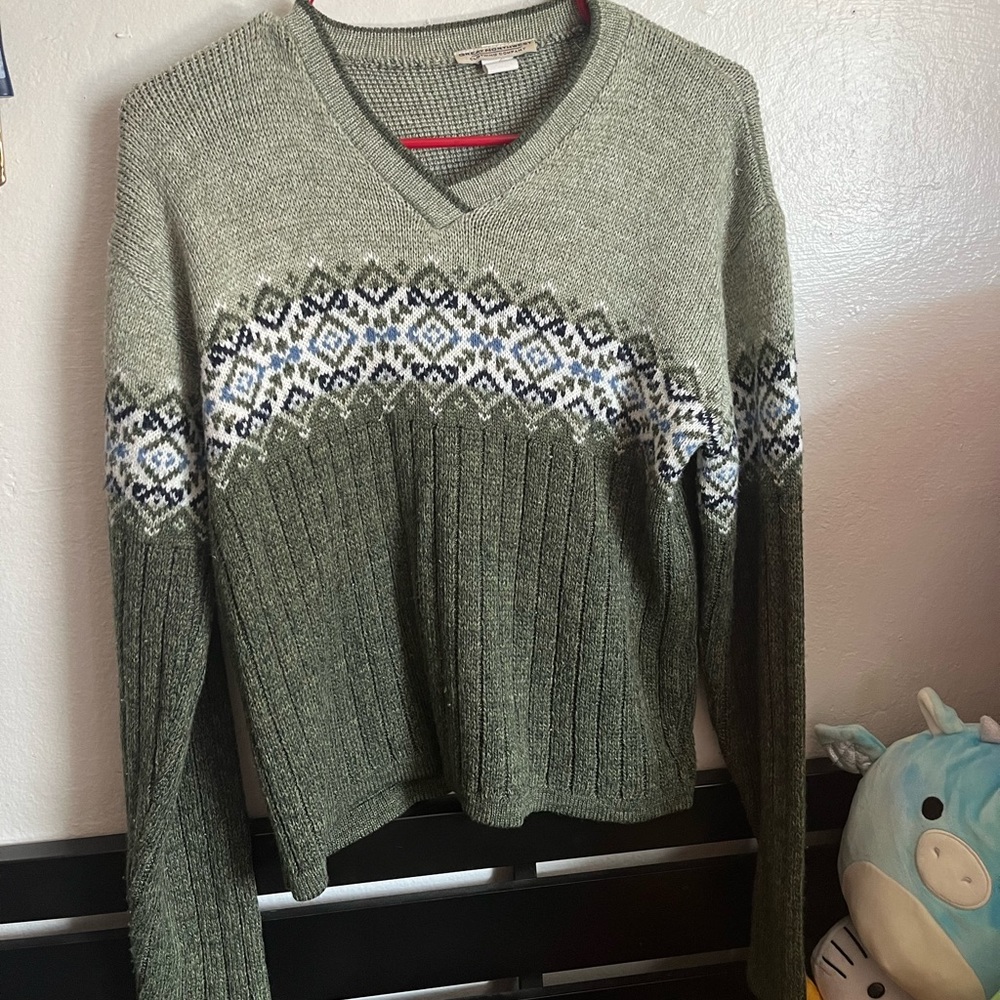 Green knitted sweater, patterned, grandpa sweater